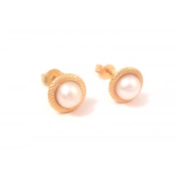 FLOWER EARRINGS IN 18 KT YELLOW GOLD with WHITE PEARLS