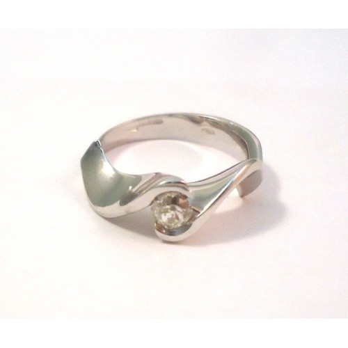 TRILOGY RING 18 KT WHITE GOLD and DIAMOND WOMEN