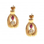 ORECCHINI IN ORO GIALLO 18 KT MODELLO SCUDO CON SMALTO VERDE