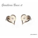 ORECCHINI CUORE IN ORO BIANCO 18 KT CON PERLE E ZIRCONI